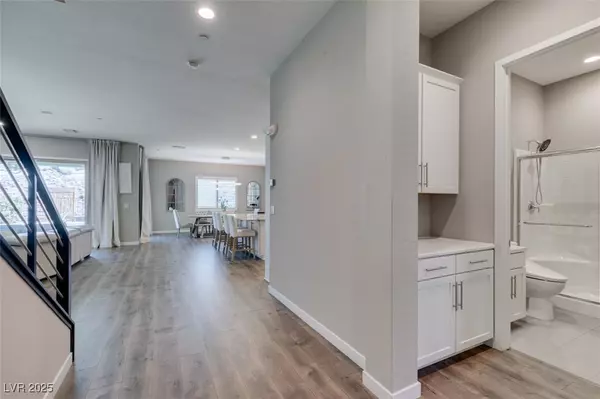 Henderson, NV 89052,818 Horizon Canyon DR