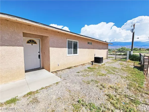 Pahrump, NV 89048,1821 Pershing AVE #B