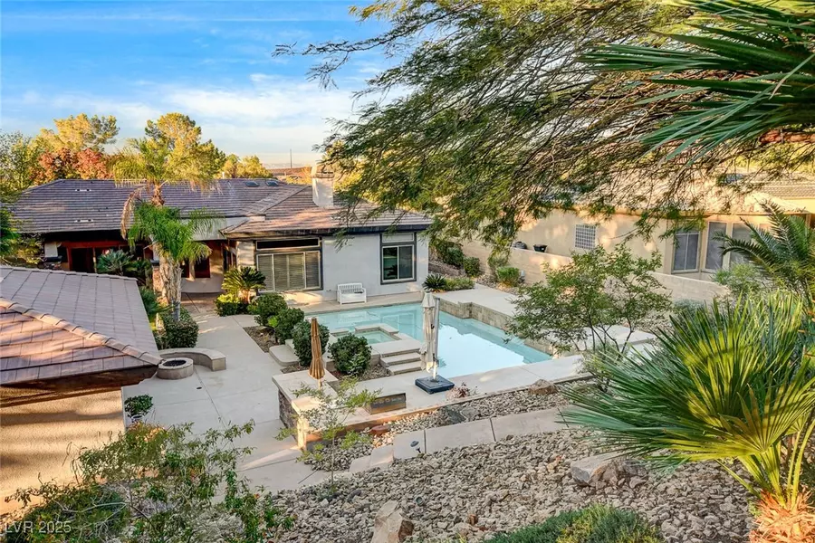 5 Karsten Creek CT, Henderson, NV 89052