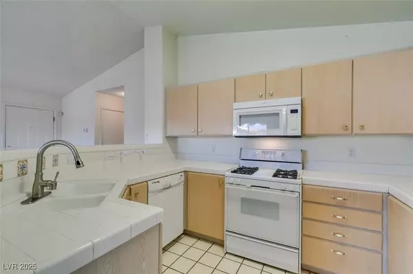 Las Vegas, NV 89145,556 Yacht Harbor DR #201