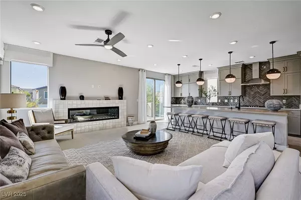 Las Vegas, NV 89113,7983 Texas Hills ST