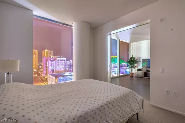 Las Vegas, NV 89158,3722 Las Vegas BLVD #1204