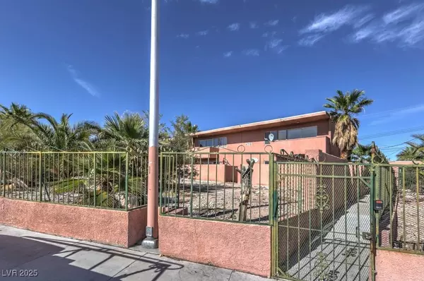 Las Vegas, NV 89107,6318 Casada WAY