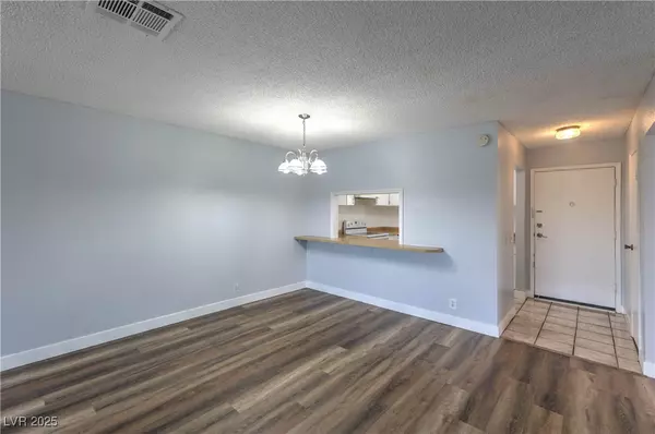 Las Vegas, NV 89119,1729 Jupiter CT #B