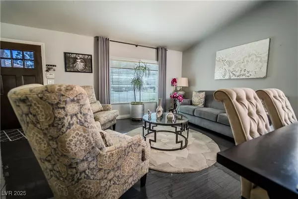 Henderson, NV 89014,906 Sitting Bull DR