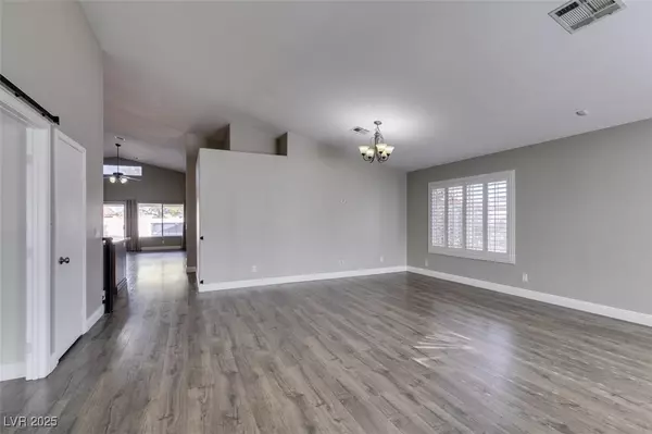 Henderson, NV 89015,1050 Featherwood AVE