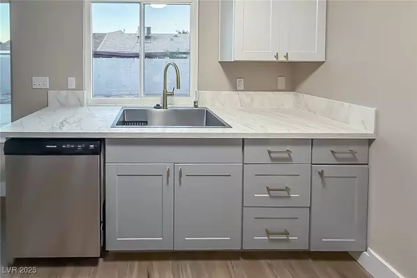 Las Vegas, NV 89147,7056 Sprucewood ST