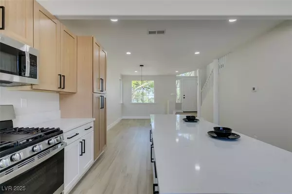 1121 Tourello LN, Las Vegas, NV 89144