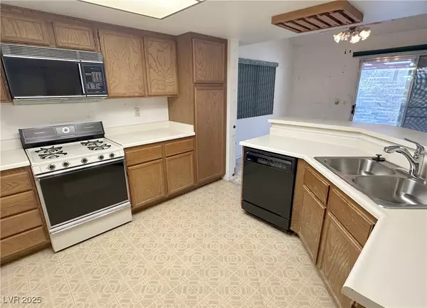 Las Vegas, NV 89145,344 Warmside DR