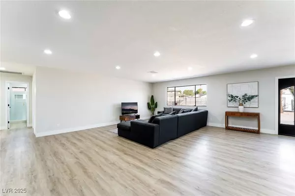 Las Vegas, NV 89108,5500 Avenida Vaquero