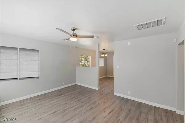 Las Vegas, NV 89101,236 N 19th ST