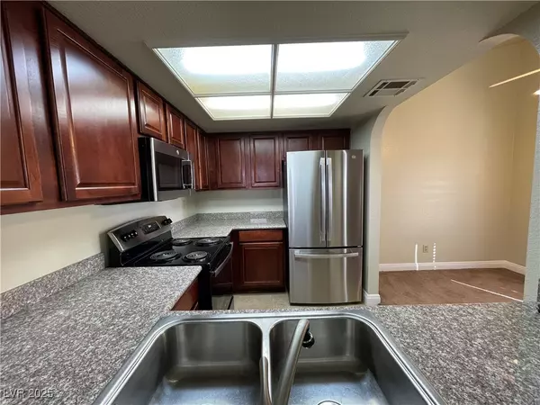 Henderson, NV 89014,2912 Bluegill WAY #C