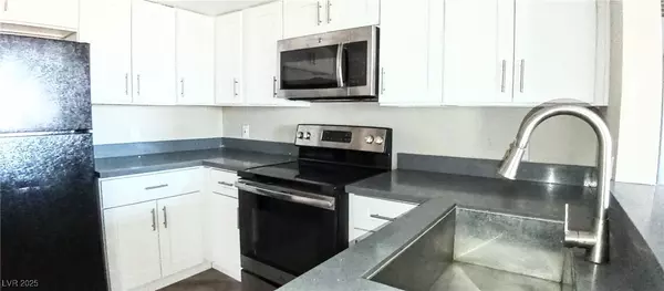 Las Vegas, NV 89102,4746 Obannon DR #D