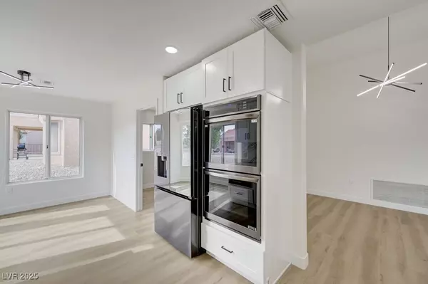 Las Vegas, NV 89134,8901 Villa Ridge DR