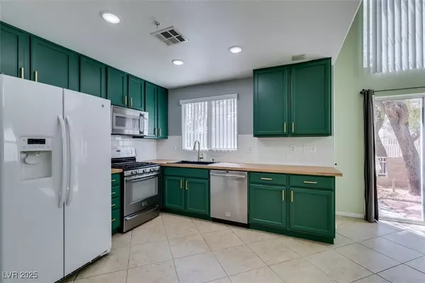 North Las Vegas, NV 89031,2927 Sapphire Sands CT