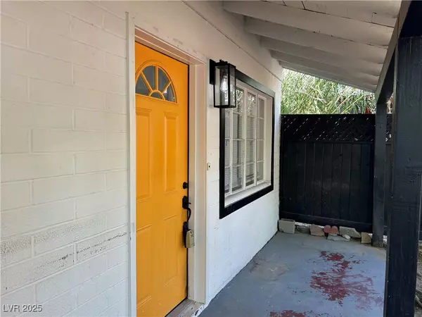 Las Vegas, NV 89104,1626 Thelma LN #1626