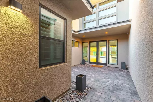 Las Vegas, NV 89135,20 Garden Rain DR