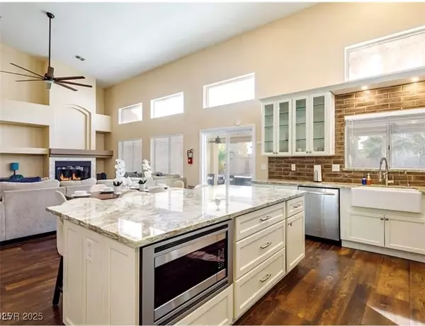 Las Vegas, NV 89120,7469 Thornsby CT