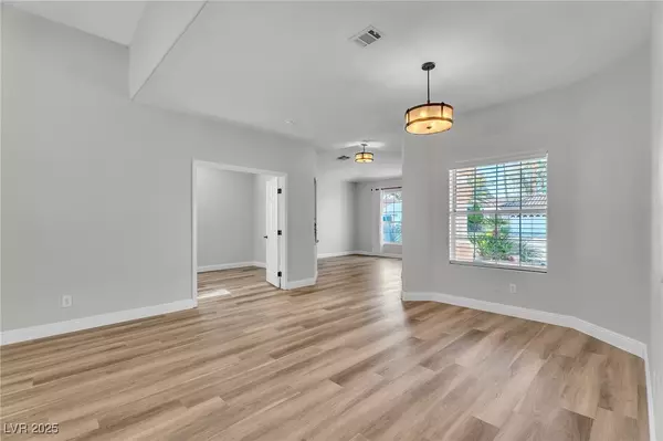 Henderson, NV 89012,344 Lingering LN