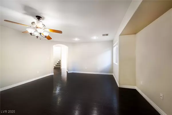 Las Vegas, NV 89139,8177 Amphora ST