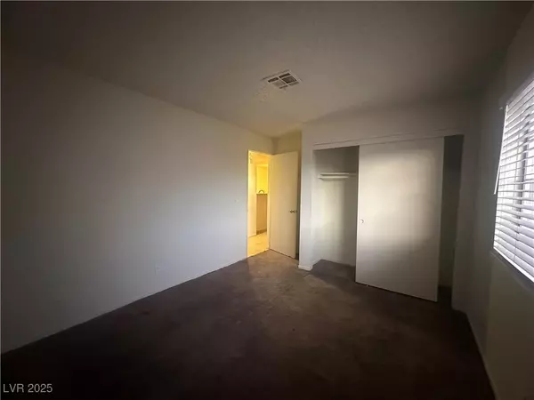 Las Vegas, NV 89115,1873 Dwarf Star DR #245