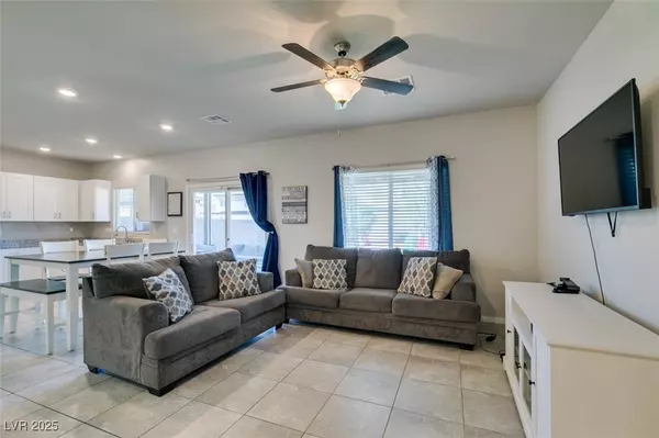 North Las Vegas, NV 89084,7239 Glimmer Point ST