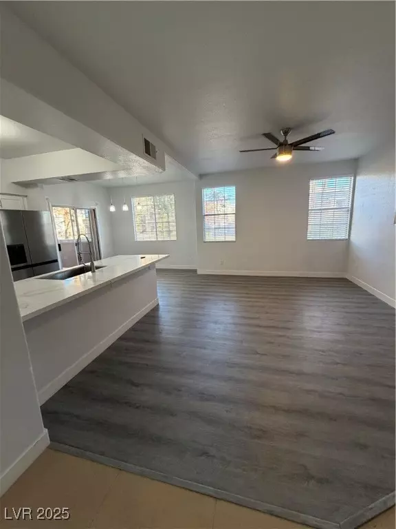 Las Vegas, NV 89128,7712 Himalayas AVE #103