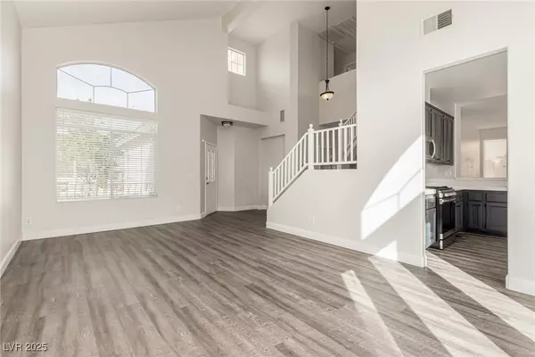 Las Vegas, NV 89128,8221 Hot Creek DR