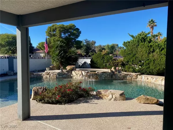 Las Vegas, NV 89117,7540 Palmyra AVE