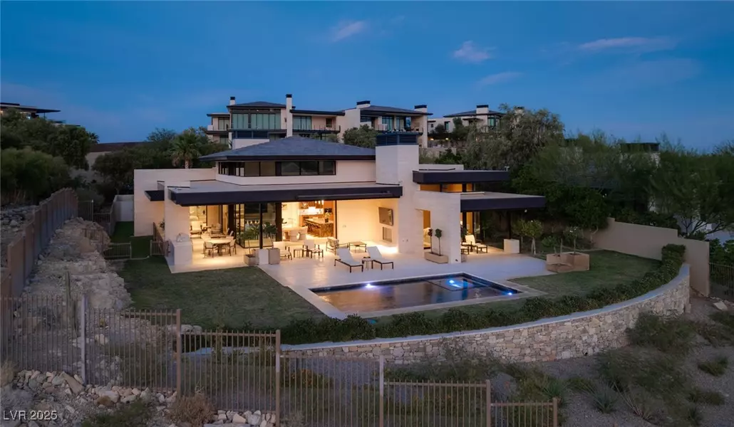 11707 Discovery Canyon DR, Las Vegas, NV 89135