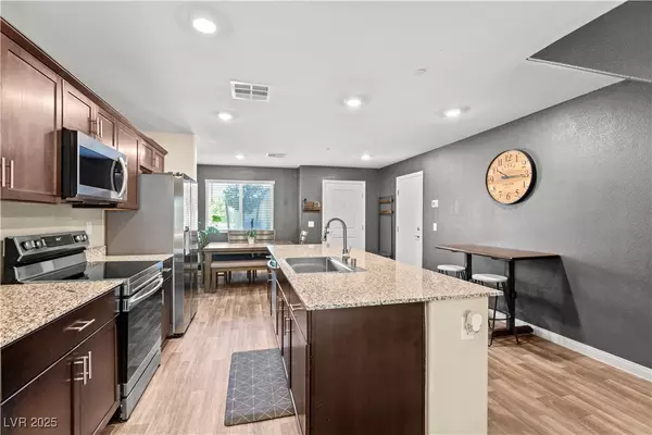 Las Vegas, NV 89183,12280 Golden Wreath RD #3