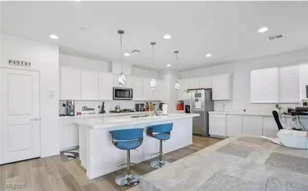 Las Vegas, NV 89166,10396 Thurso AVE