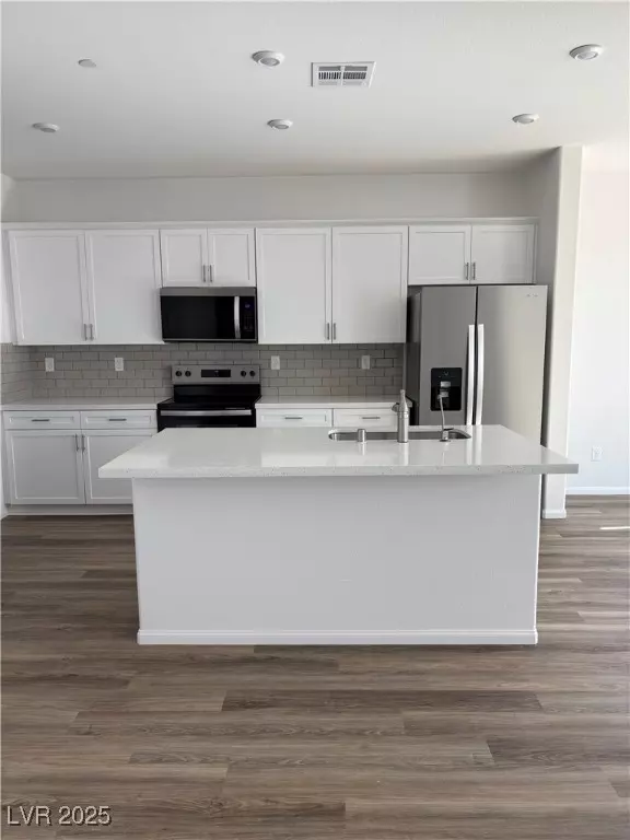 Las Vegas, NV 89121,4699 Woodland AVE