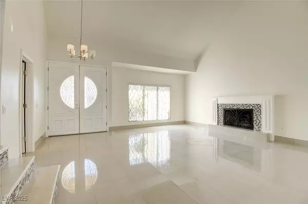 Las Vegas, NV 89102,3200 W Oakey BLVD