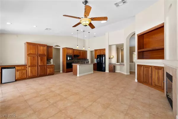 Las Vegas, NV 89143,8704 Desert Night ST