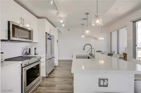 Las Vegas, NV 89102,200 W Sahara AVE #1808