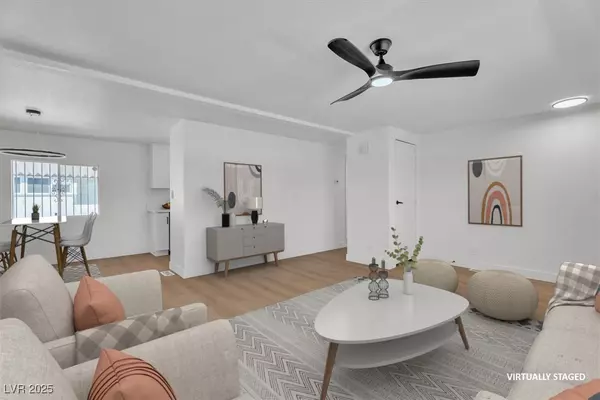 Las Vegas, NV 89122,3341 Death Valley DR