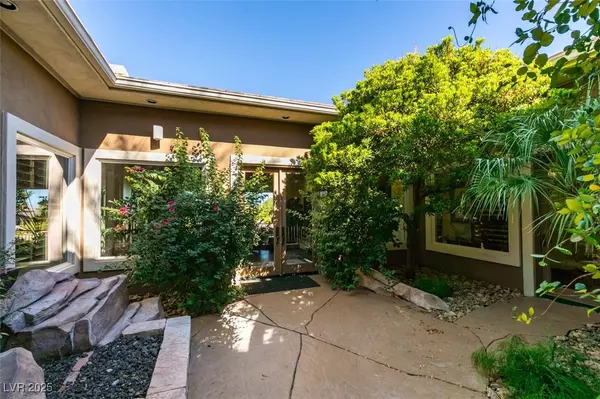 Henderson, NV 89012,549 Regents Gate DR