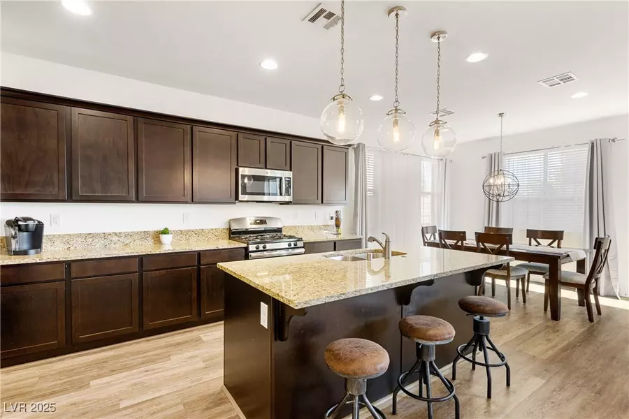 5244 Fiery Sky Ridge ST, Las Vegas, NV 89148