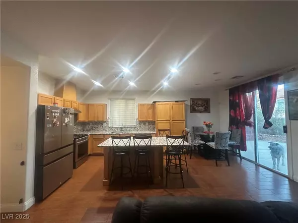 Henderson, NV 89002,532 Big Lake ST