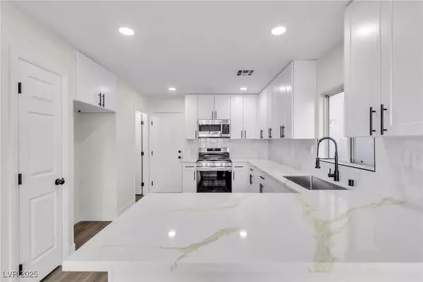 North Las Vegas, NV 89031,4516 Chinese Cherry CT