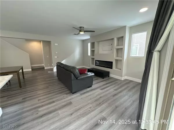 Las Vegas, NV 89120,7363 London Blue CT