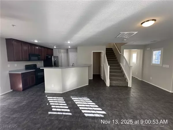 Henderson, NV 89002,179 Desert Pond AVE