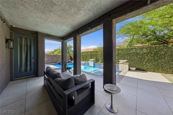 Henderson, NV 89015,365 Shimmering Moon ST