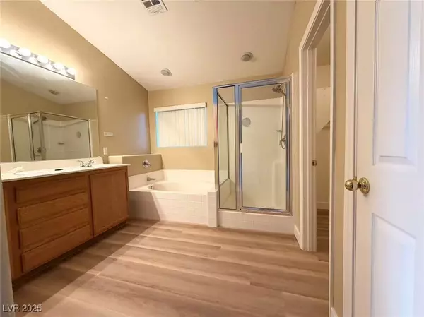 Las Vegas, NV 89166,9553 Madsen Glen CT