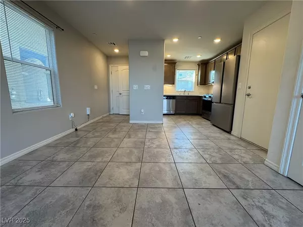 Henderson, NV 89012,316 Rain Quail WAY