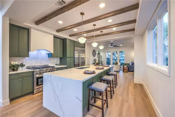 Las Vegas, NV 89113,8200 Horseshoe Bend LN