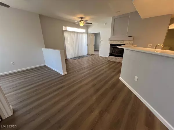 Las Vegas, NV 89147,7400 W FLAMINGO RD #1050