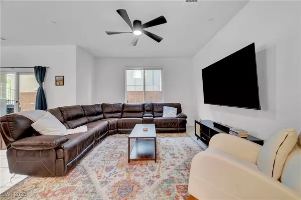 Henderson, NV 89002,1355 Graphite AVE