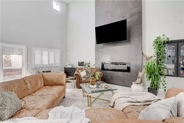 Las Vegas, NV 89113,7285 Winding Creek DR